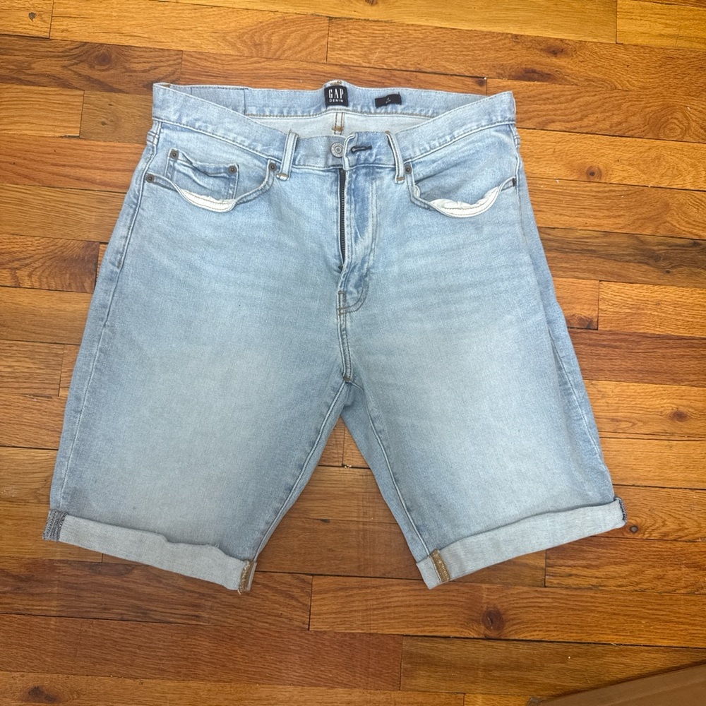 GAP Men’s Denim Shorts